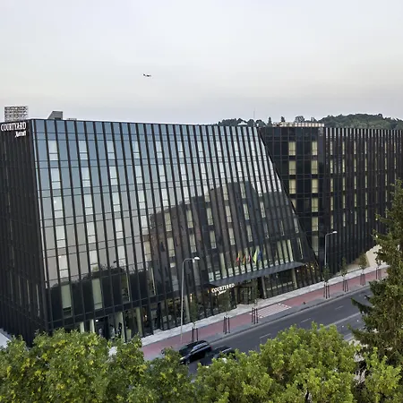 Courtyard By Marriott Vilnius City Center-3