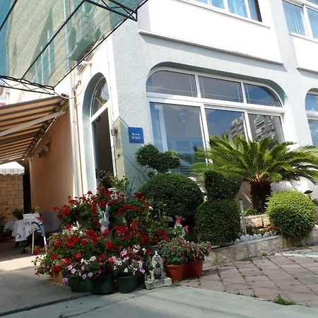 Guesthouse Rooms Split-3