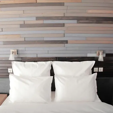 Small Hotel-3