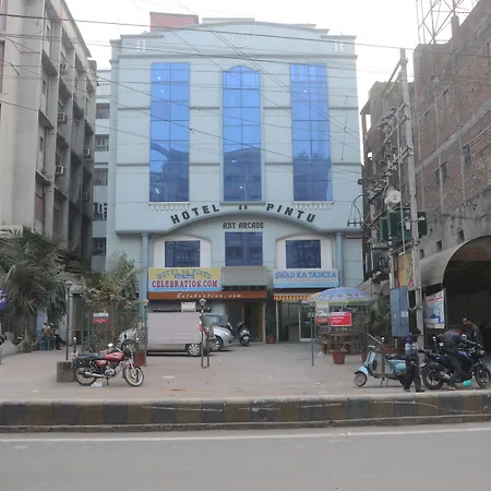 Oyo 3061 Hotel De Pintu-2