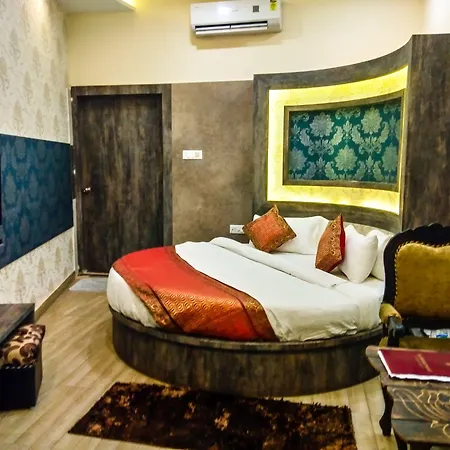 Dwivedi Hotels Sri Omkar Palace-3