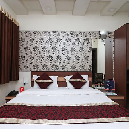 Oyo 10414 Hotel Tushar Residency-3