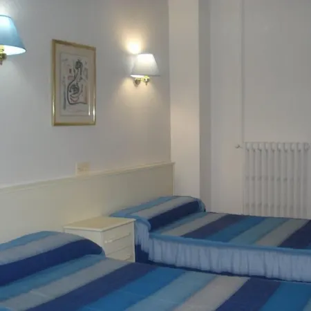 Hostel Central Zaragoza-3