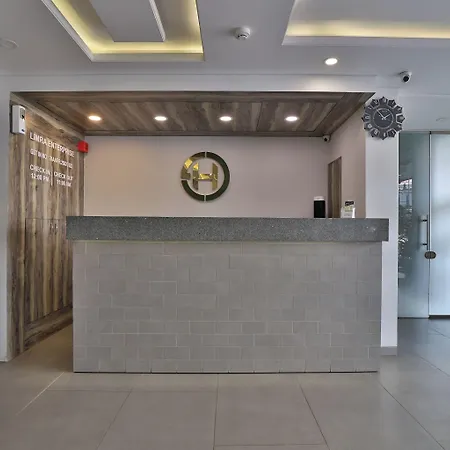 Oyo 9120 Hotel Limra-2