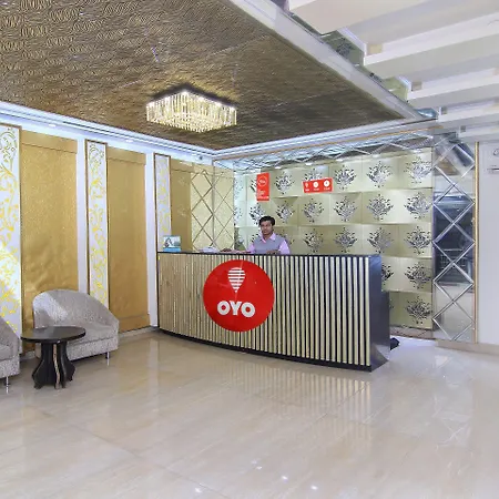 Oyo 11532 Hotel Sr Grand-3