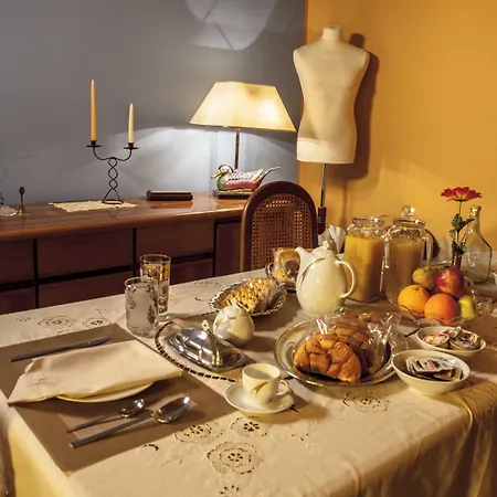 Art Fashion House Luxury Rooms-2