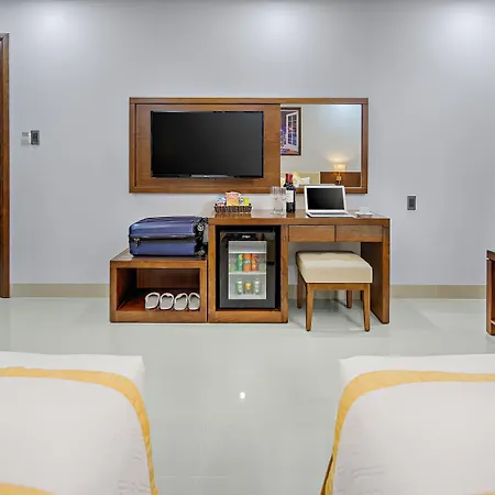 Merry Hotel-2