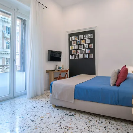 Napoliamo Guest House-2