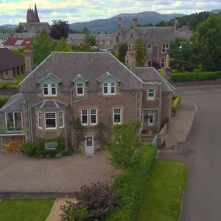 Firtree Bed And Breakfast At Galvelbeg House-3