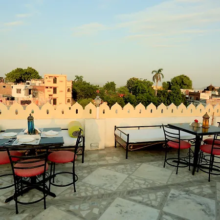 Hotel Janak Niwas-3