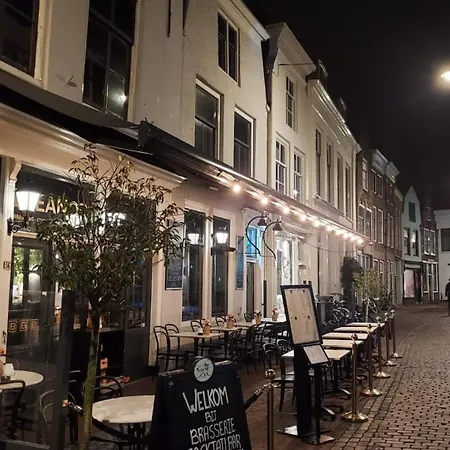 De Bij Middelburg-2