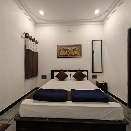 Gitanjali Homestay By Lake Pichola Udaipur-3