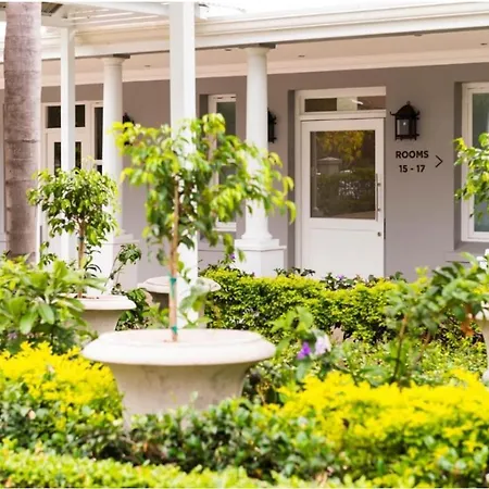 Luxe Avondale Boutique Hotel-3