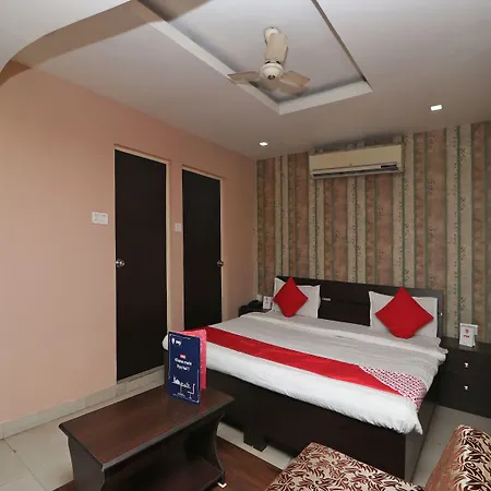 Oyo 11722 Crystal Guest House-3