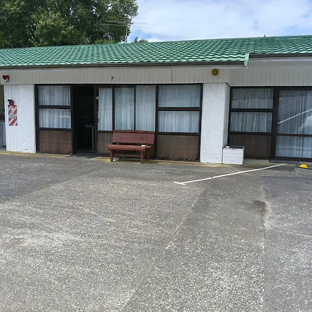 Aladdin Motel-3