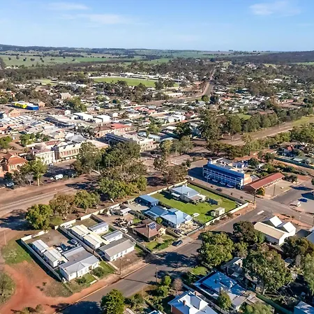 The Barracks Wagin-2