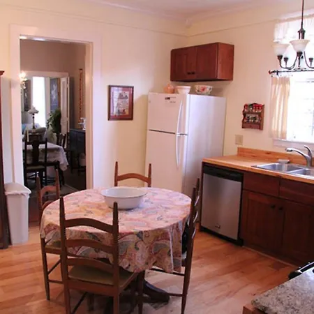 Riverboat Bed & Breakfast-2