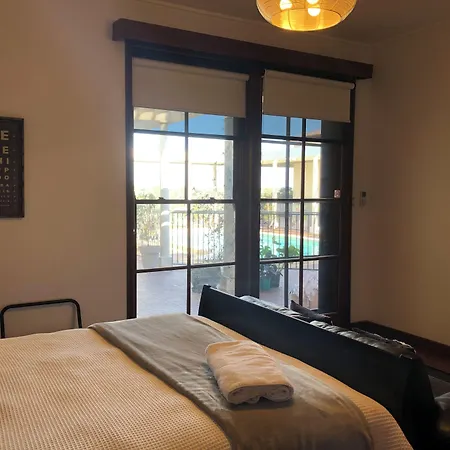 Fairway Manor Accommodation-2