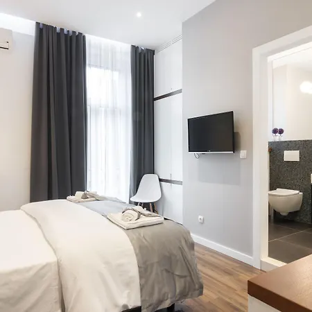Prima Luxury Rooms-3