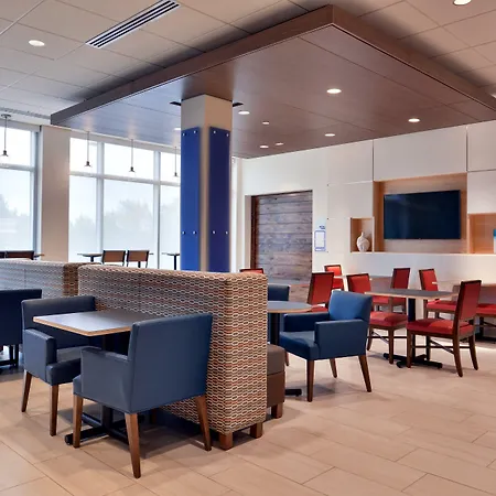 Holiday Inn Express & Suites - Marshalltown By Ihg-3
