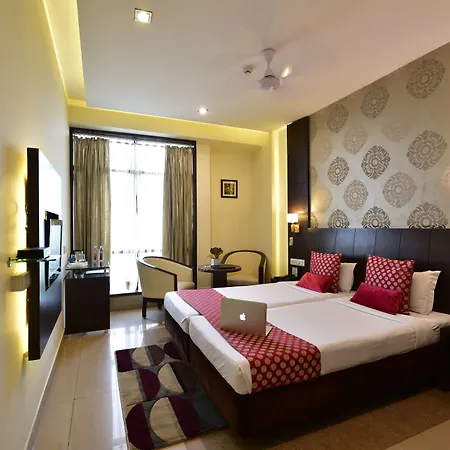 Hotel Surya Plaza-3