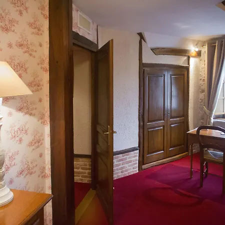 La Chaumière-2