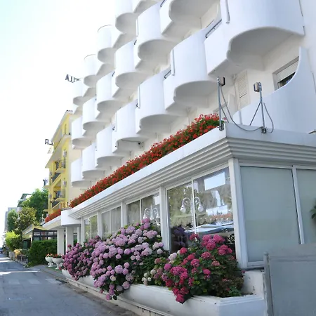 Hotel Giovanella-3