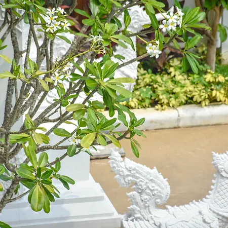 White Boutique Hotel And Spa-3