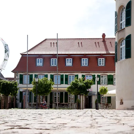 Schlosshotel Bergzaberner Hof-2