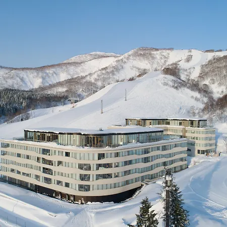 Skye Niseko-2