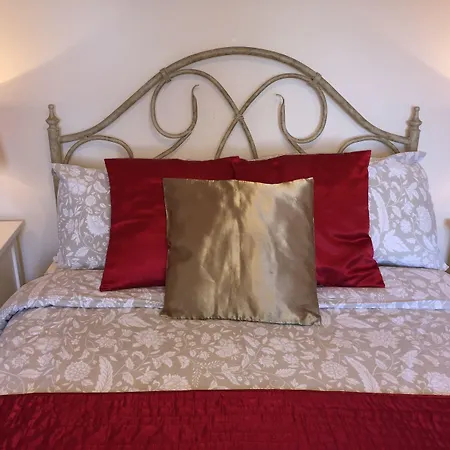 Shrubbery Guest House-3