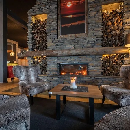 Wilderness Hotel Inari & Igloos-3