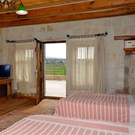 Seki Cave Hotel, Wake Up To Hot Air Balloons-2