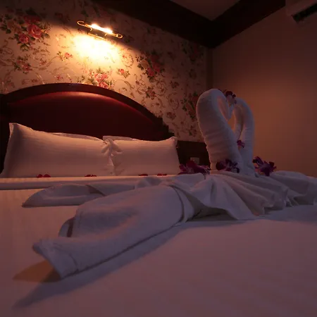 Taj Phuket Inn-3