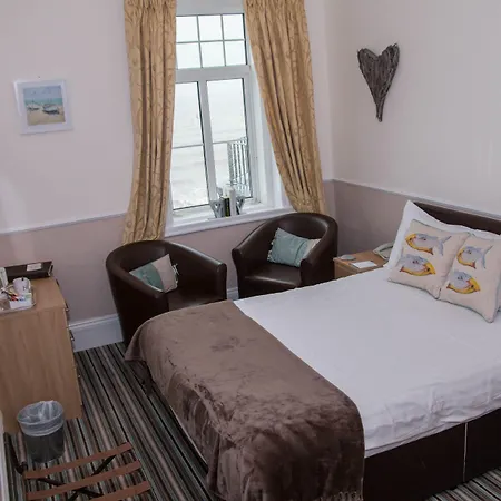 The Kingswood Hotel-2