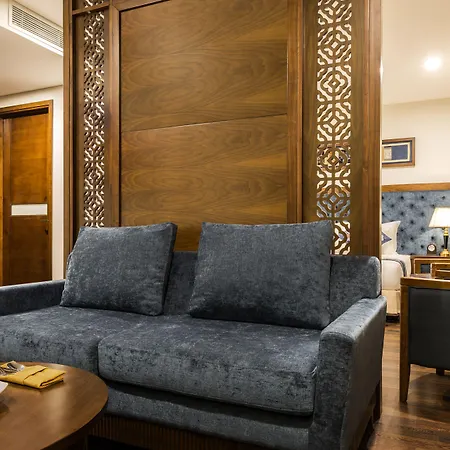 Balcona Hotel Da Nang-3