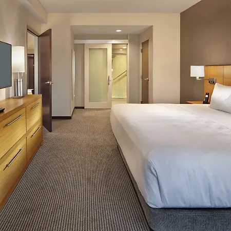 Hyatt Place Warwick/Providence Airport-2