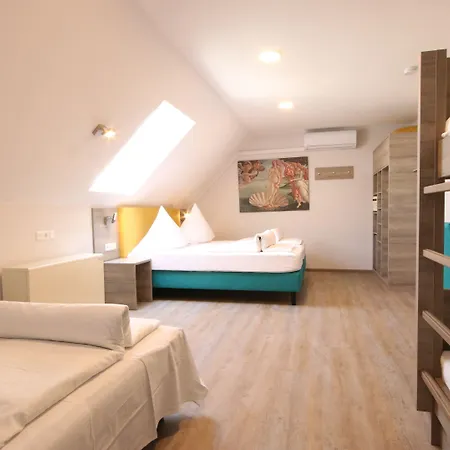 Gaestehaus Mythos-2