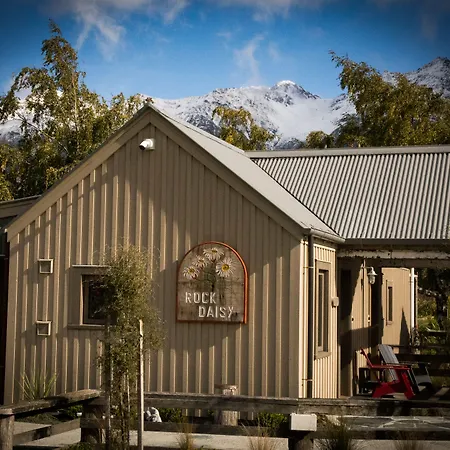 Headwaters Glenorchy Eco Lodge-2
