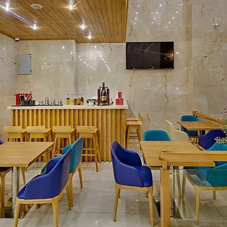 Seashore Hotel & Apartment-2