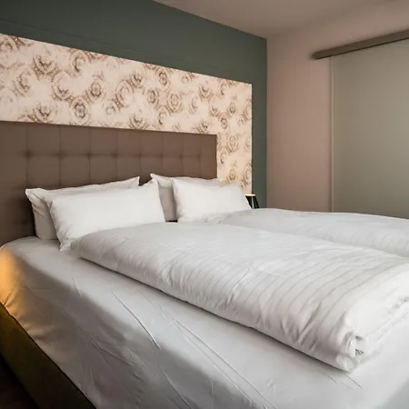 Hotel Goldene Traube - By Neugart-3