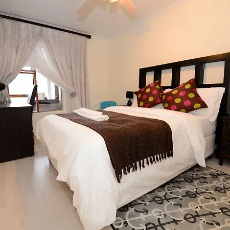 Corgi Guest House-3