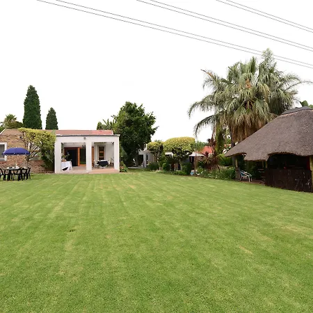 Corgi Guest House-2