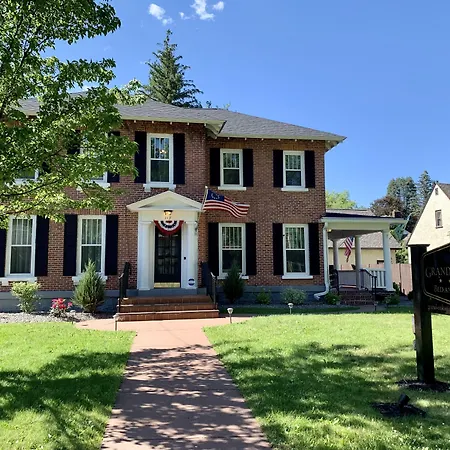 Grand Colonial Bed And Breakfast-3