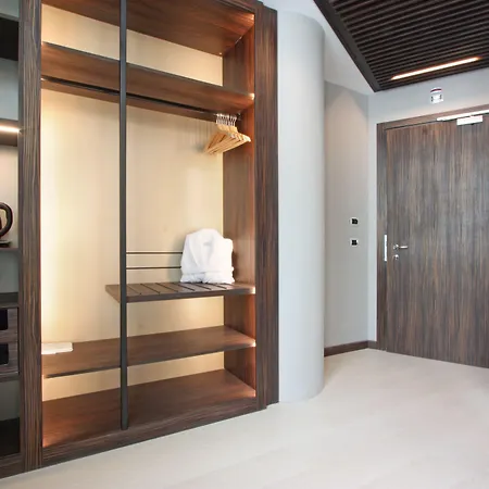 The Hive Hotel-3