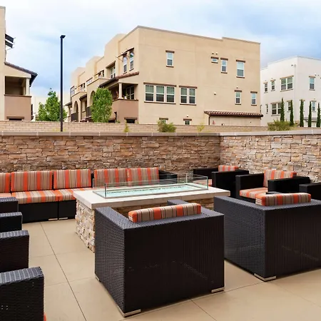 Hampton Inn & Suites Buena Park-3