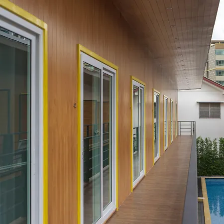 Resort V - Mrt Huai Khwang-2