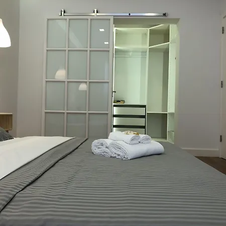 Hola Lisbon Suites-2