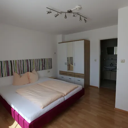 Hotel Lucia-2