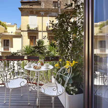 Sorrento Flower Rooms-3